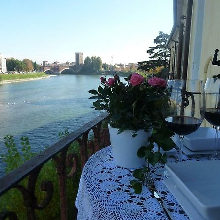 Casa Archi - Balcone Sul Fiume Leilighet Verona Eksteriør bilde